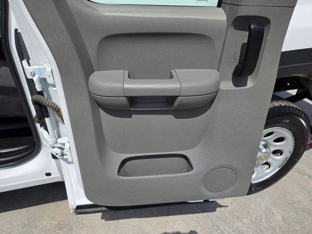 Used 2010 Chevrolet Silverado 1500 W/T RWD image 21