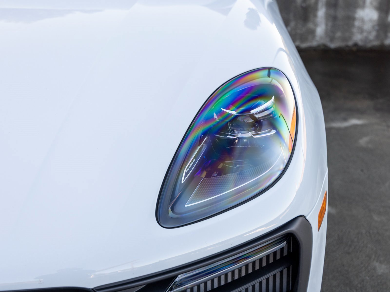 Certified 2023 Porsche Macan S image 16