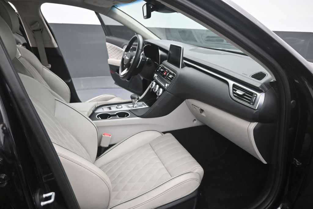 Used 2019 Genesis G70 2.0T Advanced w/ Dynamic Package RWD image 26
