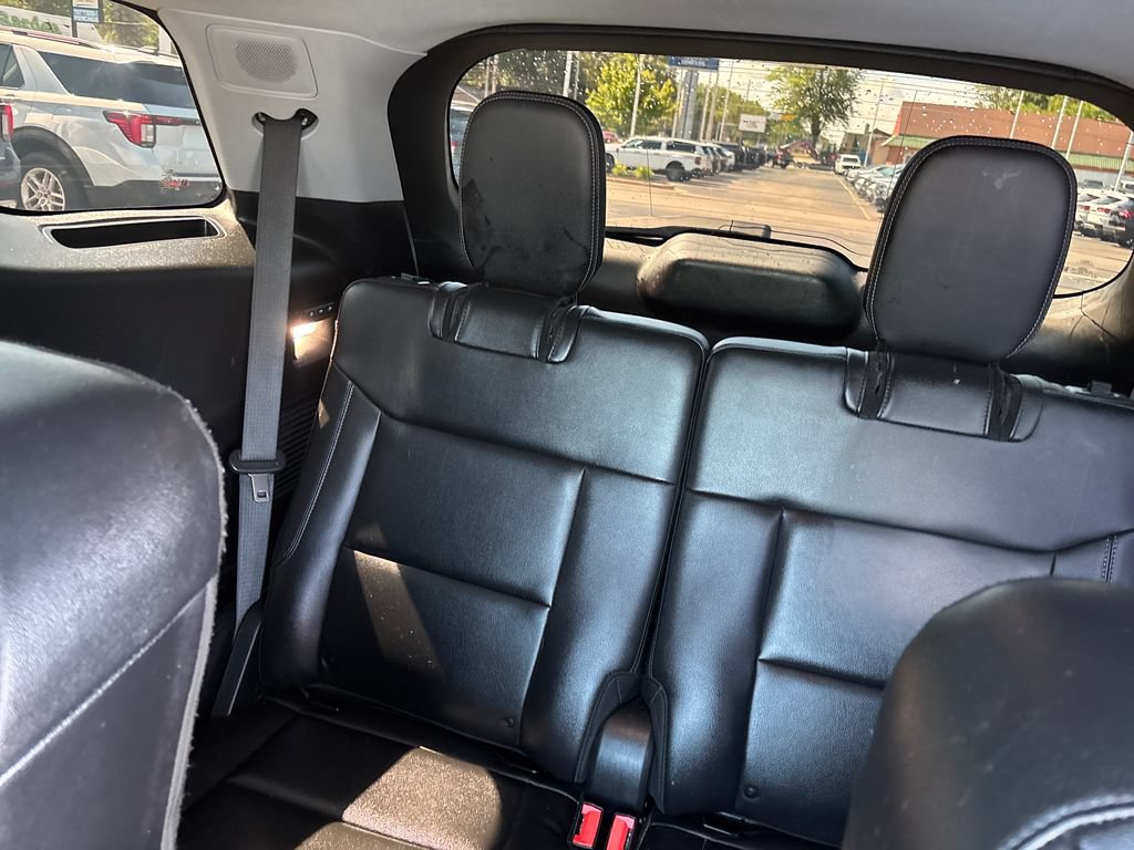Used 2023 Ford Explorer Limited w/ Limited Technology Package AWD/4WD image 32