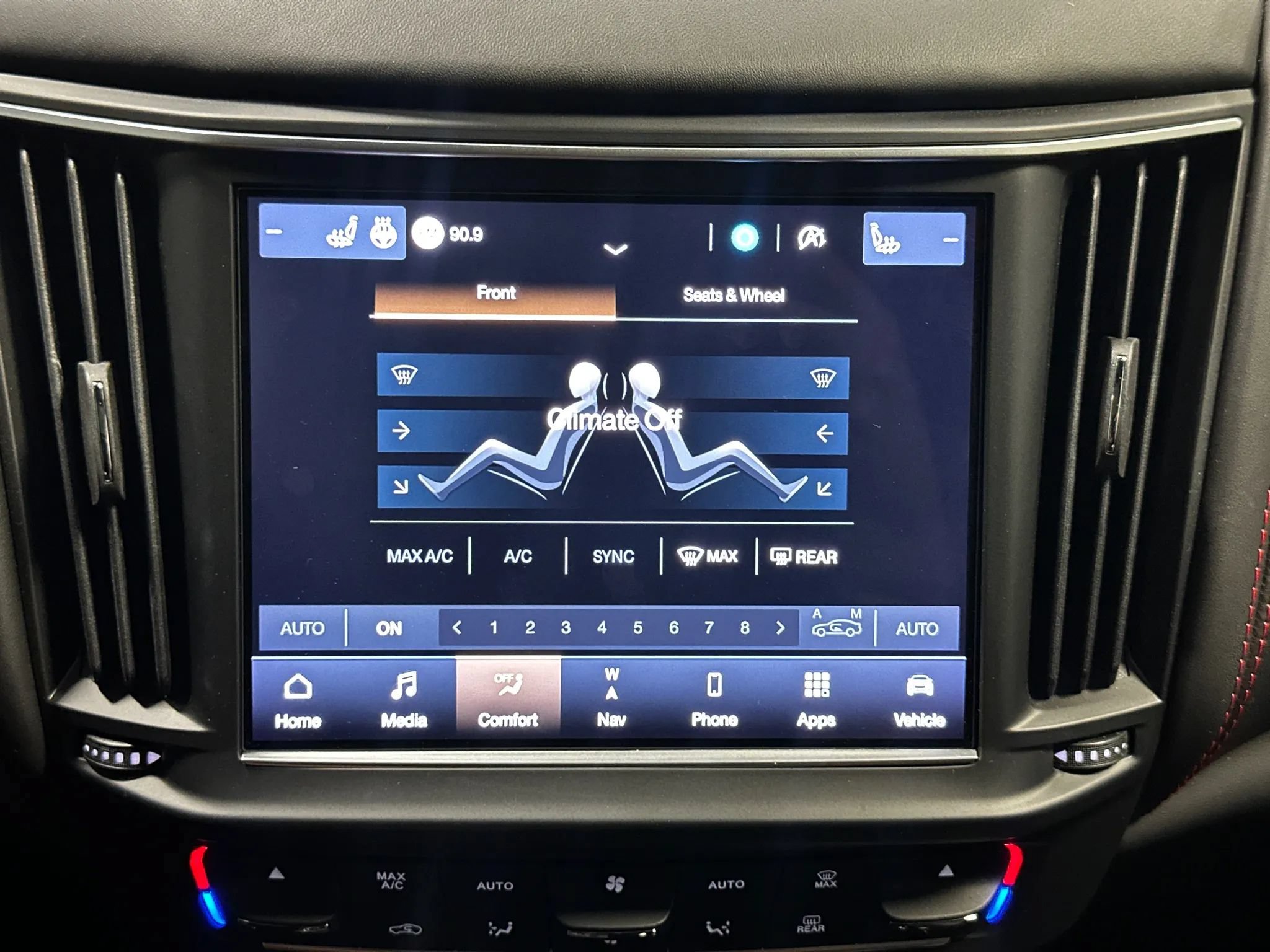 Used 2024 Maserati Levante GT Ultima AWD/4WD image 37