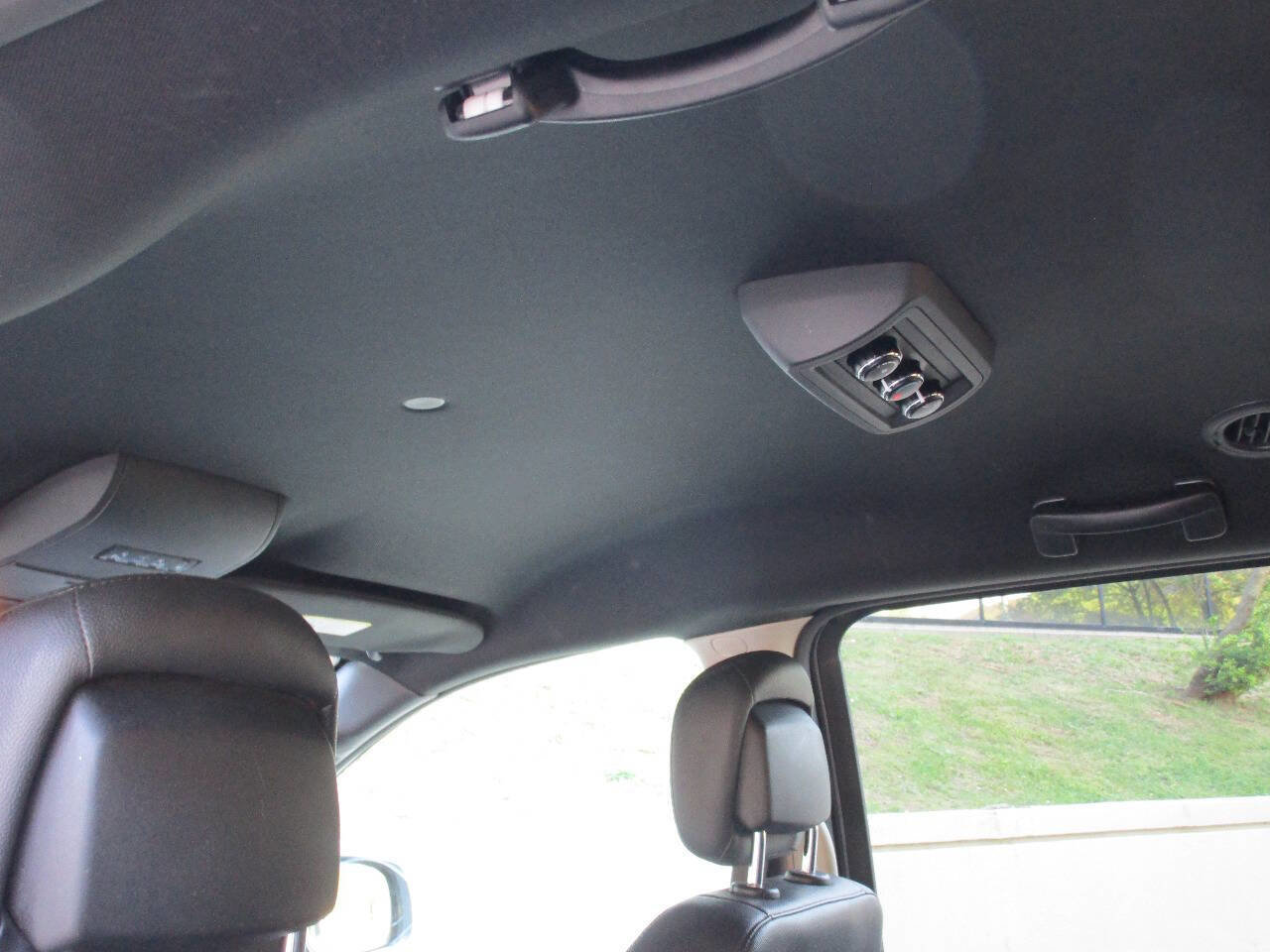 Used 2019 Dodge Grand Caravan SXT image 21