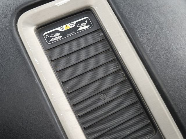 Used 2015 GMC Yukon Denali w/ Open Road Package image 9