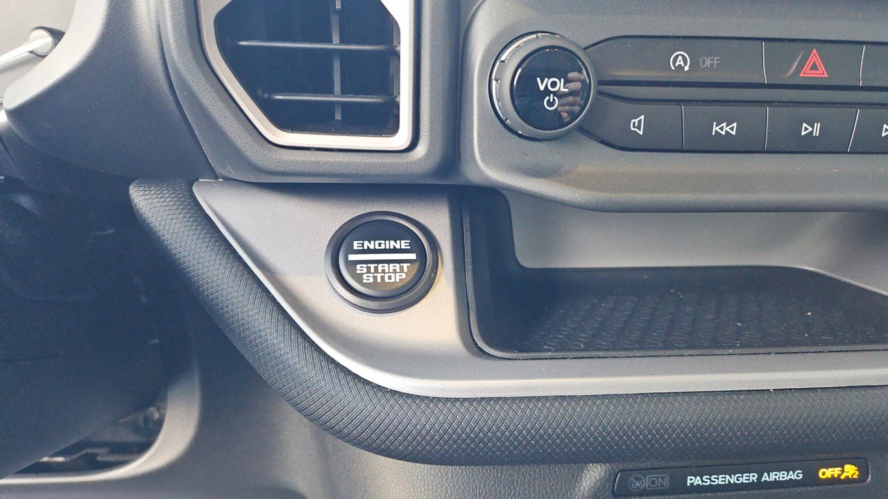 Used 2024 Ford Bronco Sport Outer Banks w/ Tech Package image 21