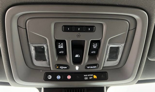 Used 2025 GMC Sierra 3500 SLT w/ SLT Premium Package image 37