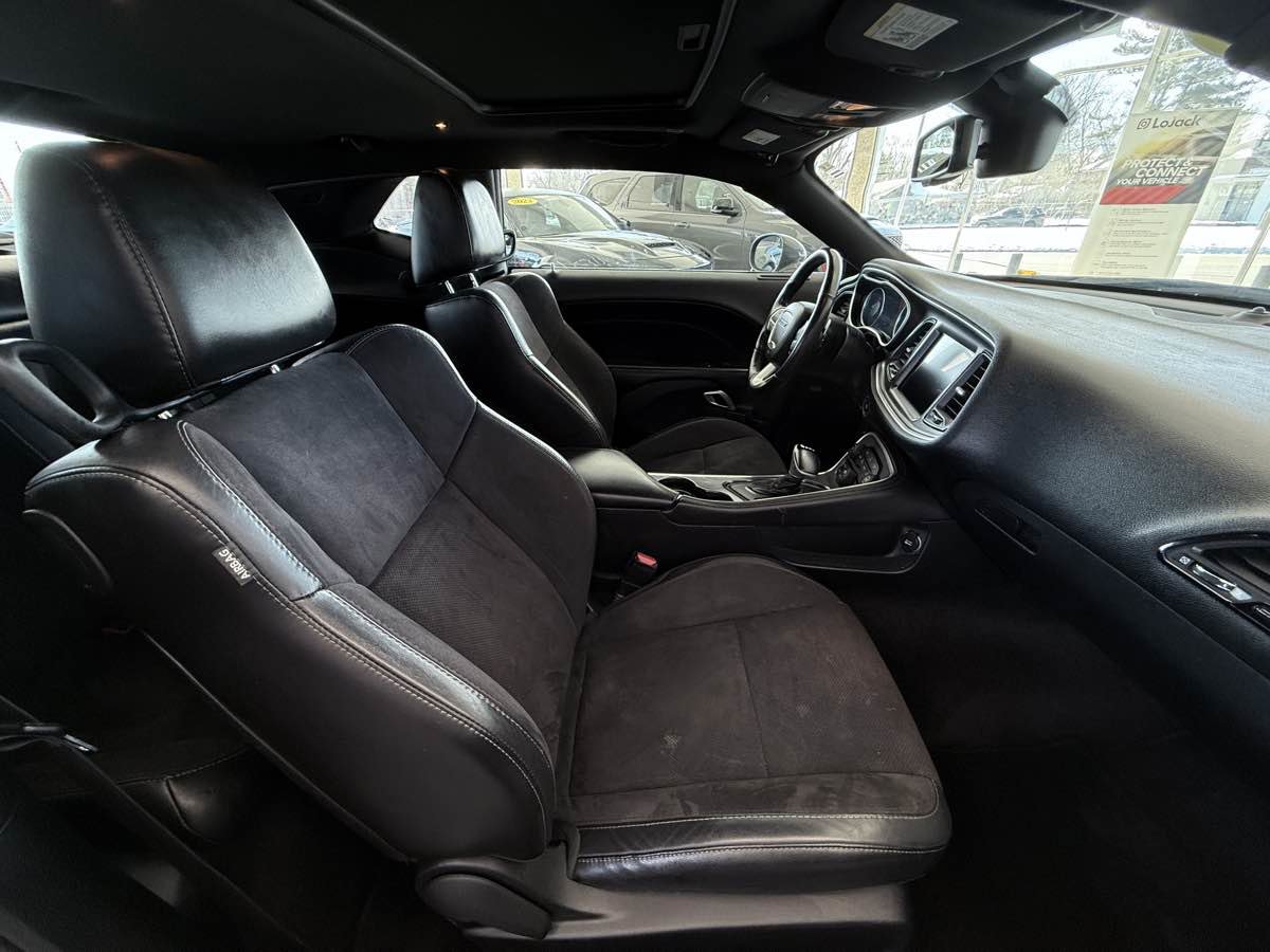 Used 2018 Dodge Challenger GT w/ GT Interior Package image 21