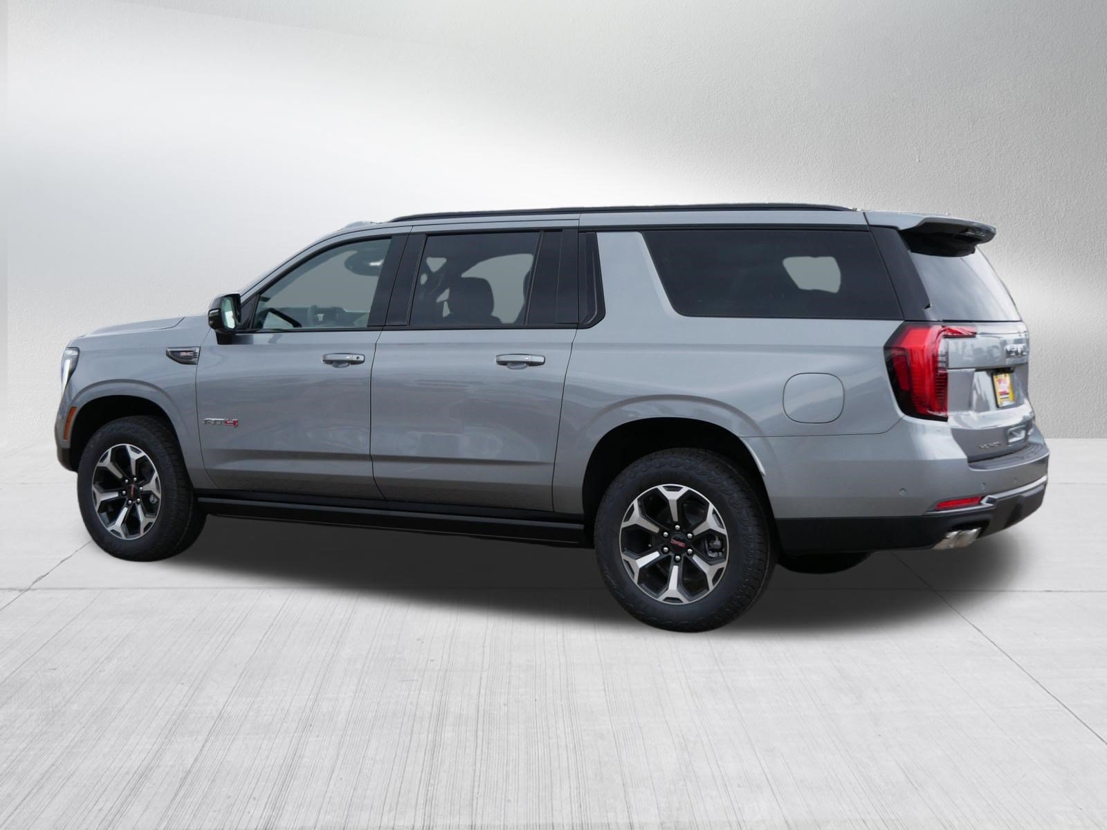 New 2026 GMC Yukon XL AT4 w/ AT4 Premium Package AWD/4WD image 2