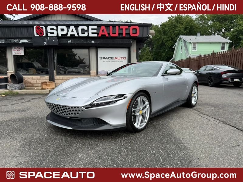 Used 2021 Ferrari Roma RWD image 1