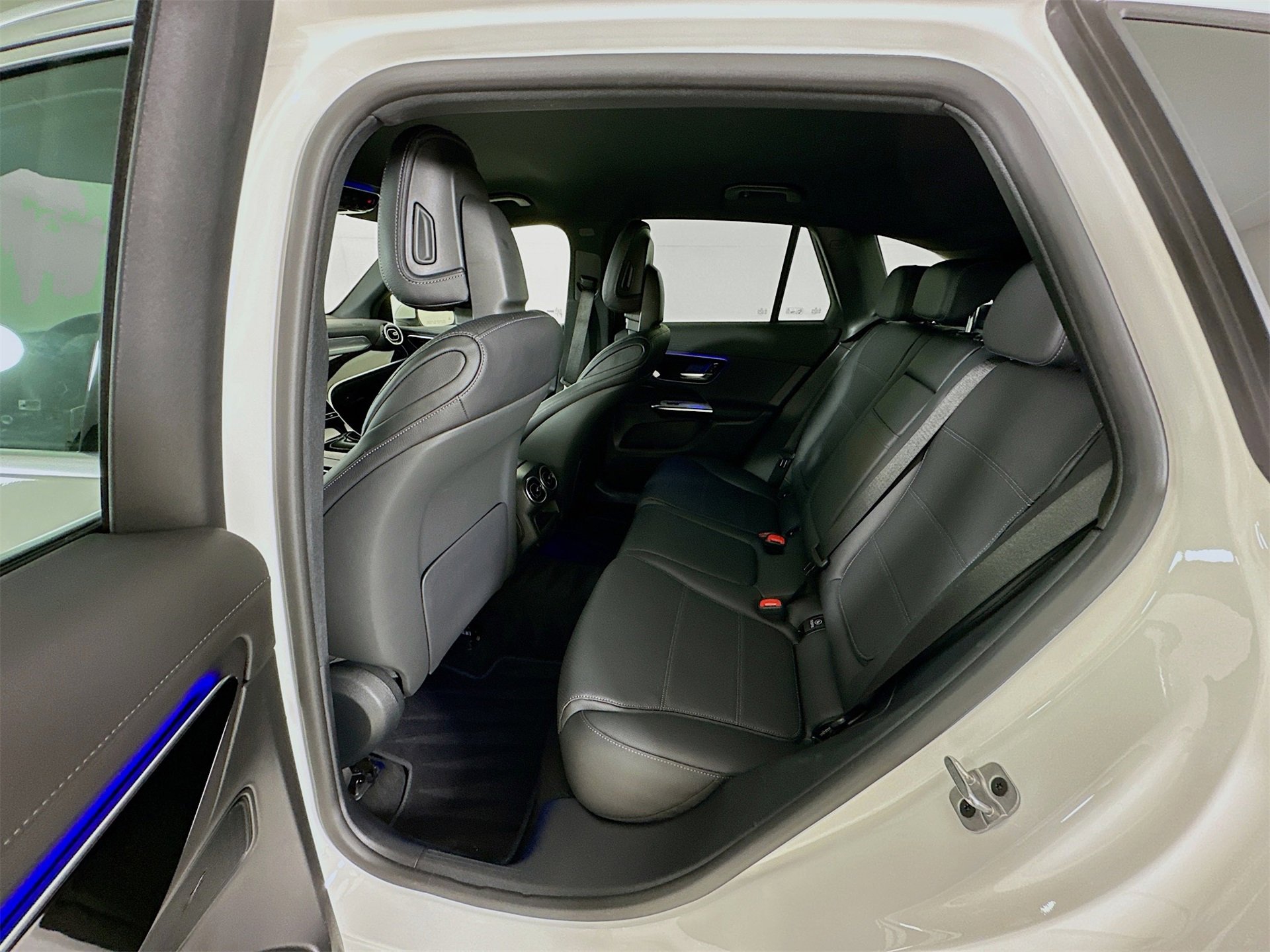 Certified 2025 Mercedes-Benz GLC 300 image 25