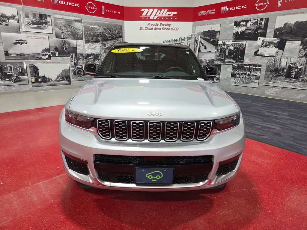 Used 2024 Jeep Grand Cherokee L Summit w/ Luxury Tech Group V image 9