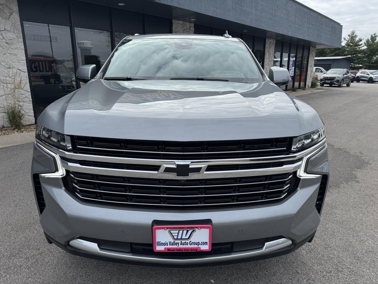 Used 2023 Chevrolet Tahoe High Country w/ Premium Package AWD/4WD image 16