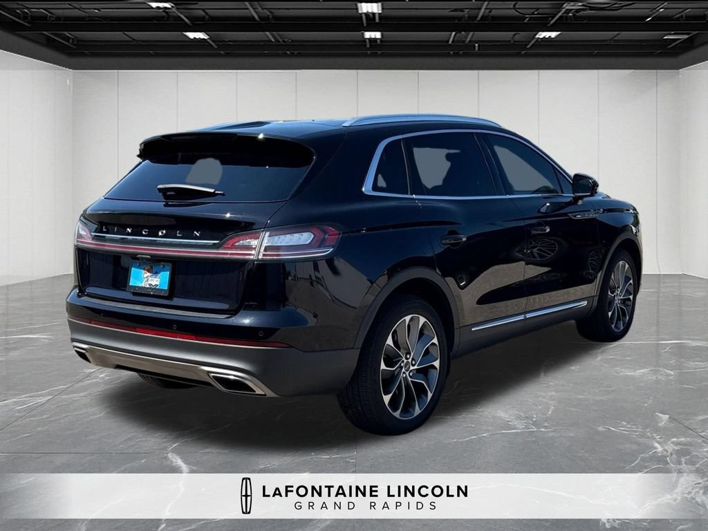 Certified 2022 Lincoln Nautilus Reserve AWD/4WD image 5