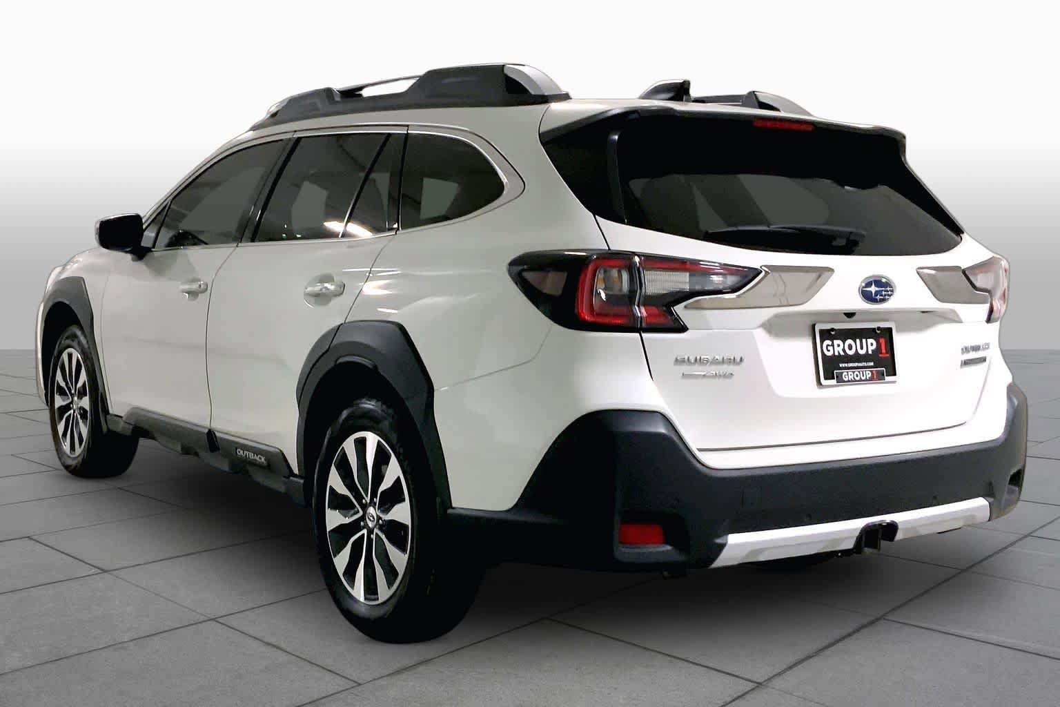 Used 2023 Subaru Outback Touring XT AWD/4WD image 11