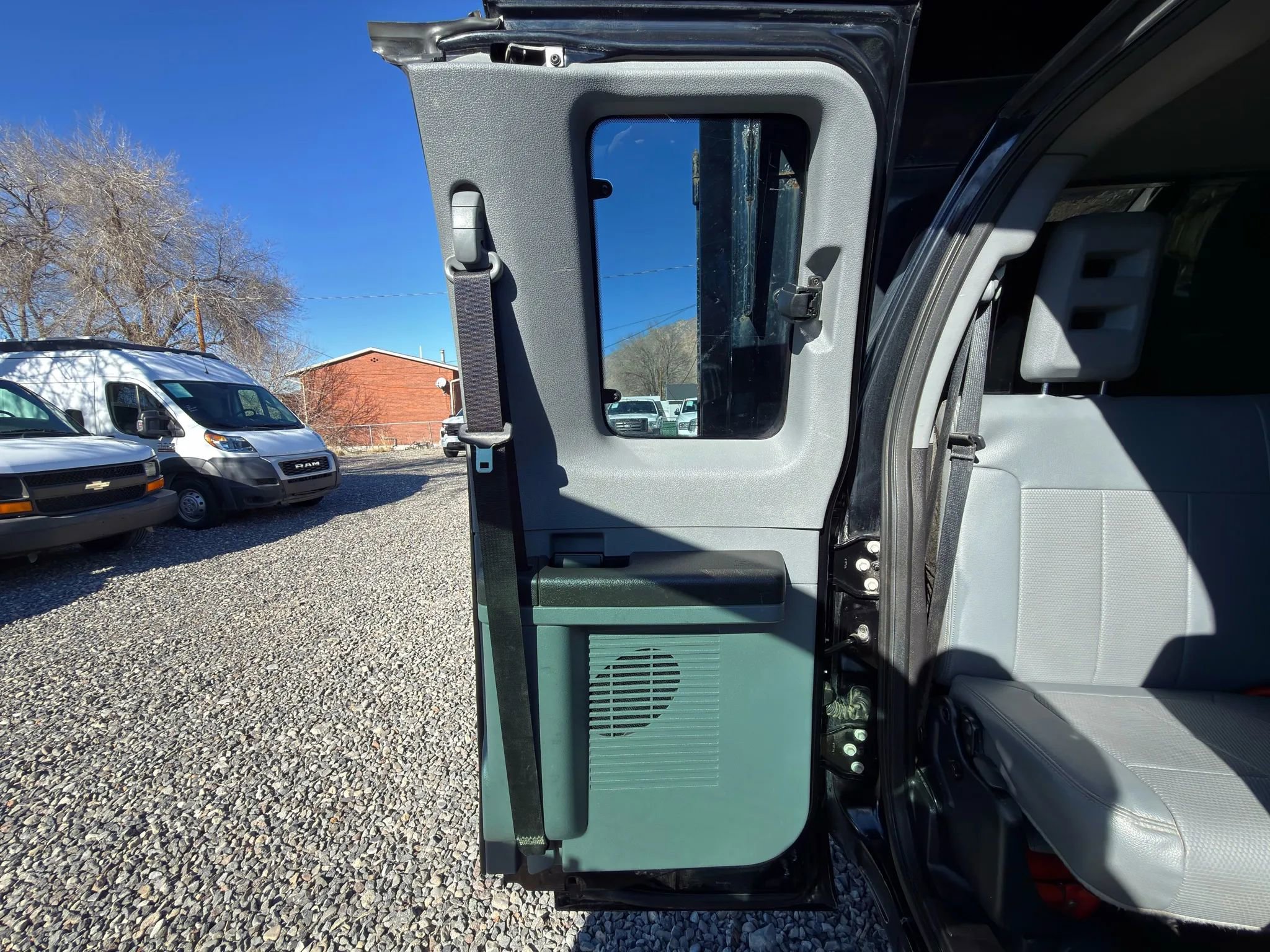 Used 2016 Ford F550 4x4 SuperCab Super Duty image 13