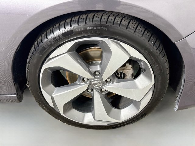 Used 2020 Honda Accord Touring image 31