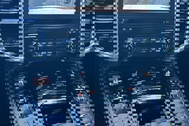 Used 2018 Porsche Cayenne S image 24