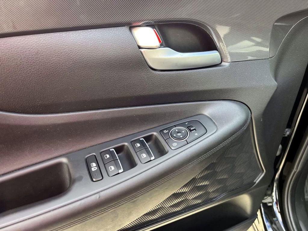 Used 2023 Hyundai Santa Fe SEL image 16