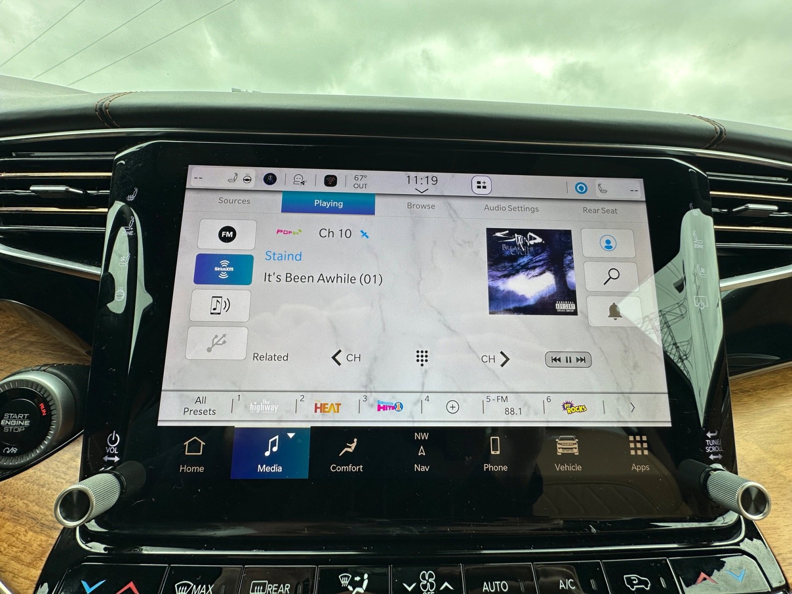 Used 2024 Jeep Grand Wagoneer L Series III w/ Rear Seat Video Group 1 image 35