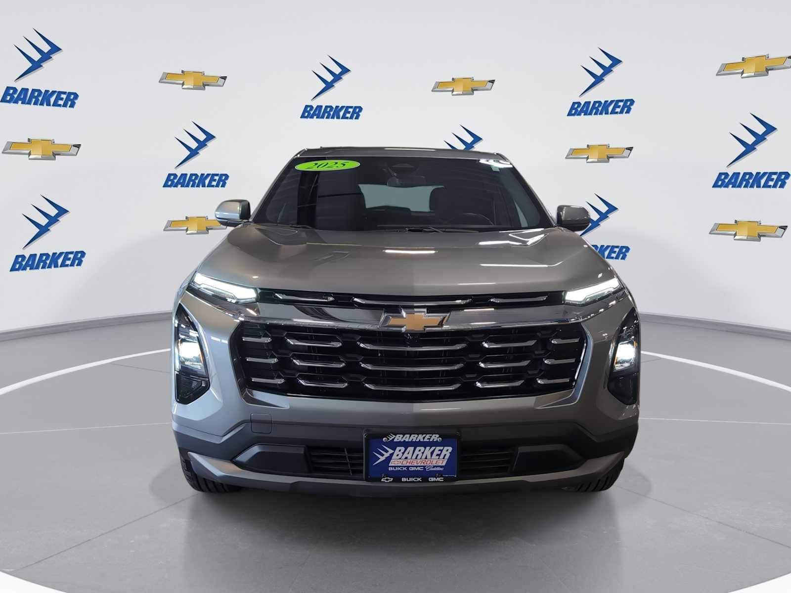 Used 2025 Chevrolet Equinox LT image 3