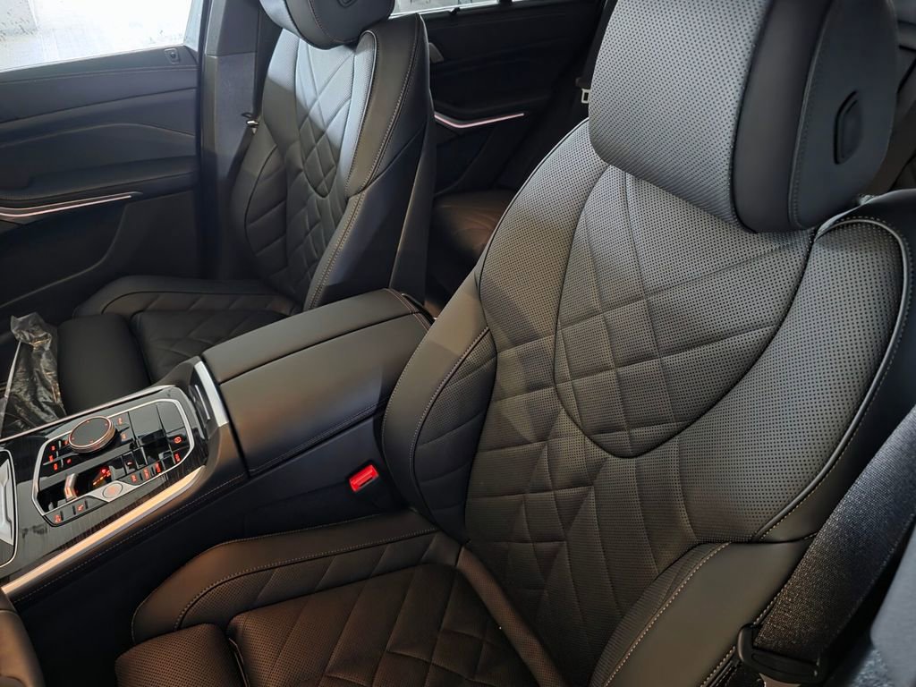 New 2026 BMW X5 sDrive40i w/ M Sport Package RWD image 9
