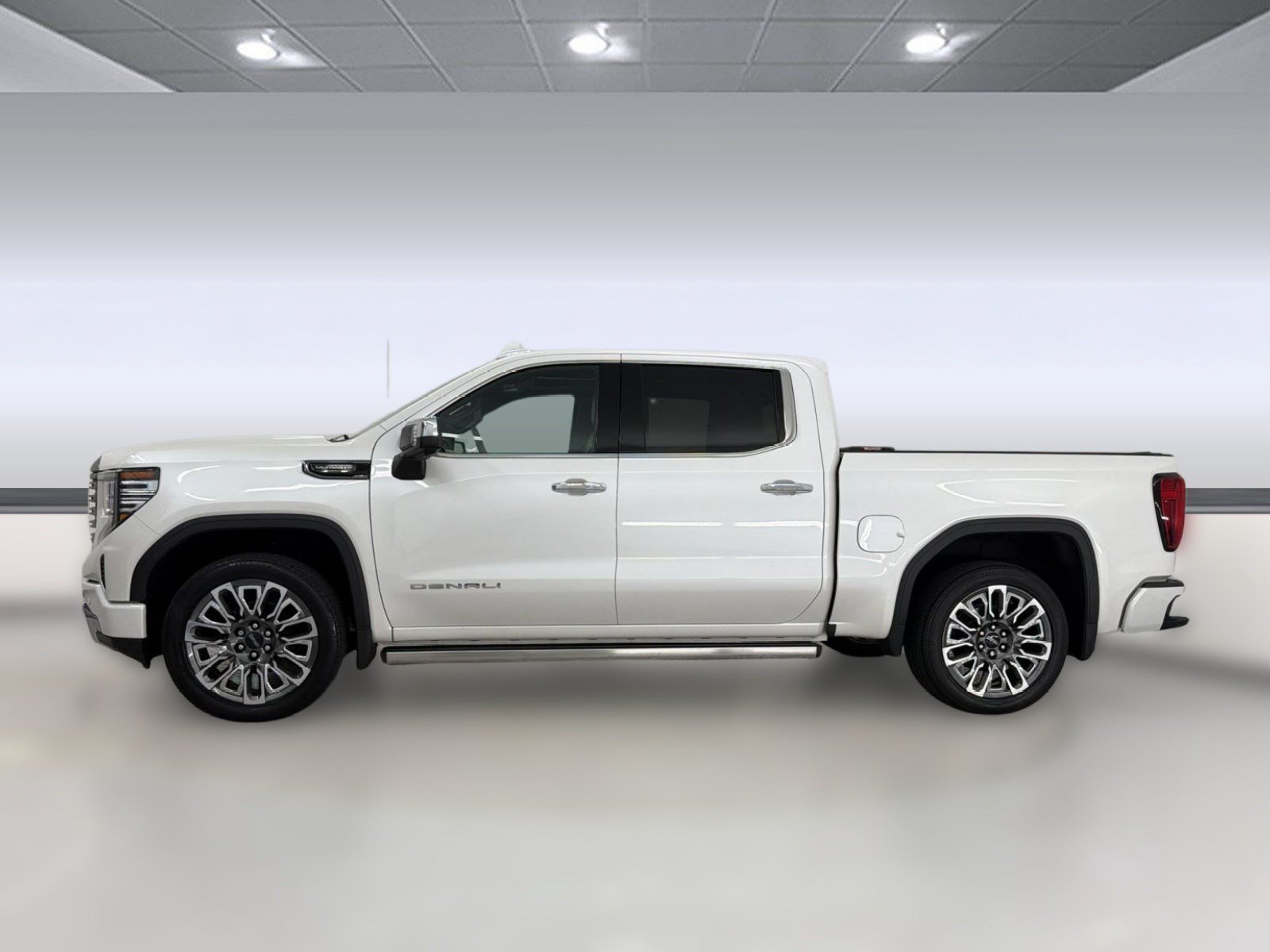 Used 2023 GMC Sierra 1500 Denali Ultimate AWD/4WD image 2