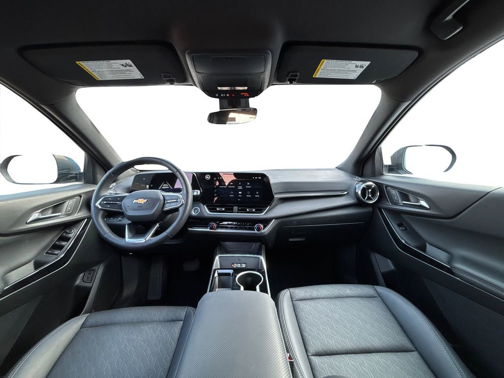 Used 2025 Chevrolet Equinox LT w/ Convenience Package II image 20