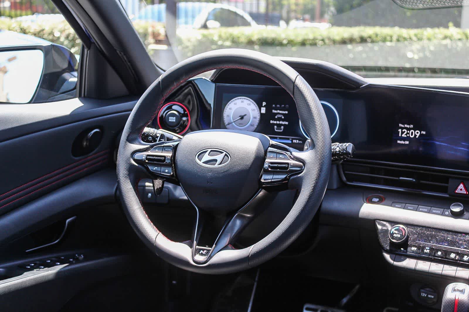 Certified 2025 Hyundai Elantra N Line FWD image 19