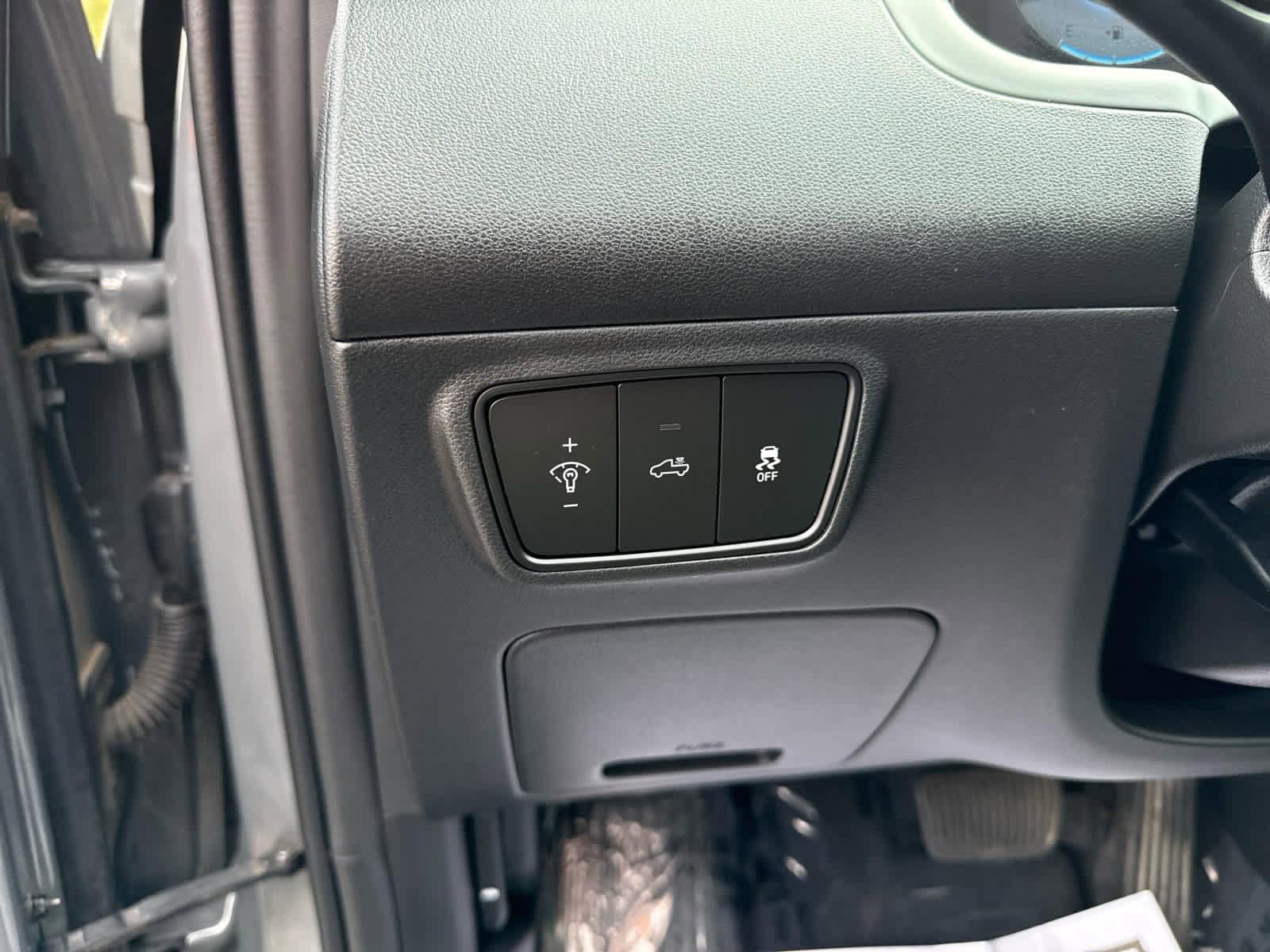 Used 2024 Hyundai Santa Cruz Night image 17