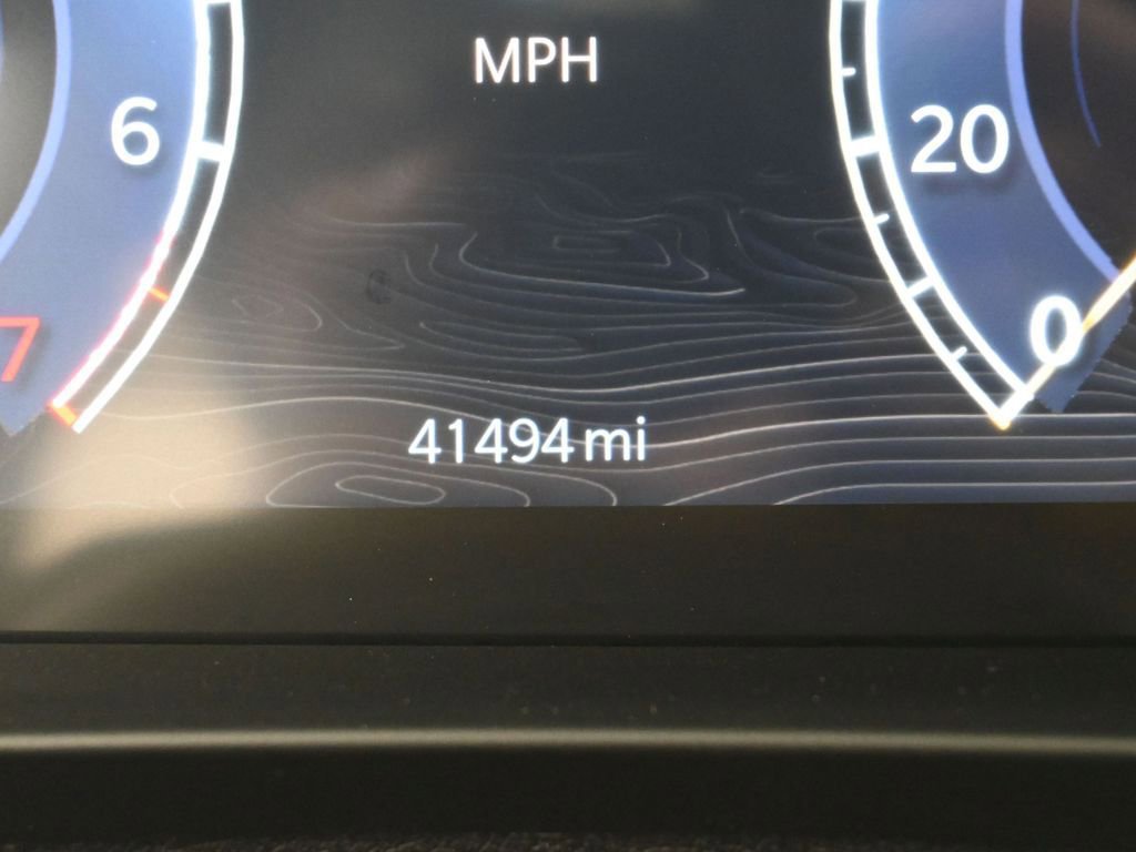 Used 2024 Jeep Grand Cherokee Laredo image 37