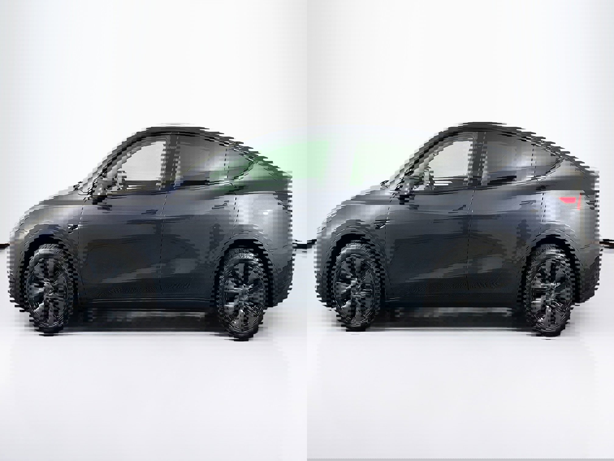 Used 2025 Tesla Model Y Long Range image 7