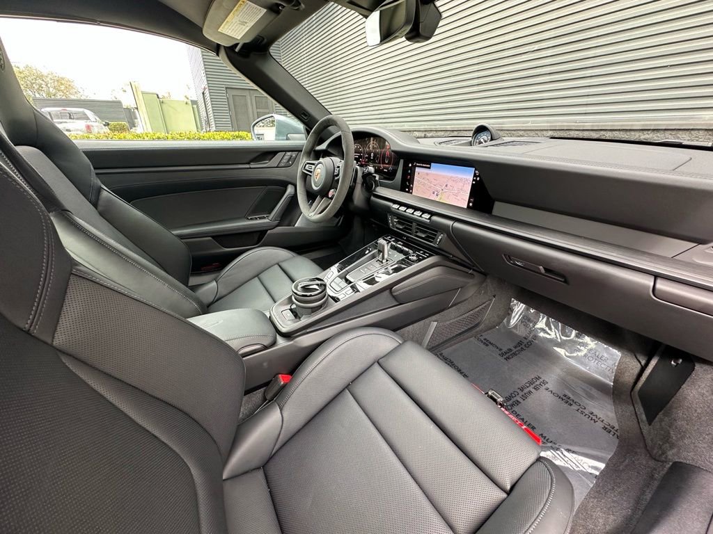Certified 2026 Porsche 911 Targa 4 GTS image 38