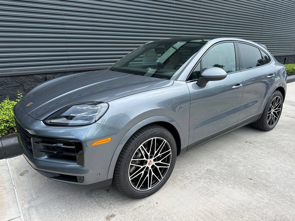 Used 2026 Porsche Cayenne E-Hybrid Coupe AWD/4WD image 7