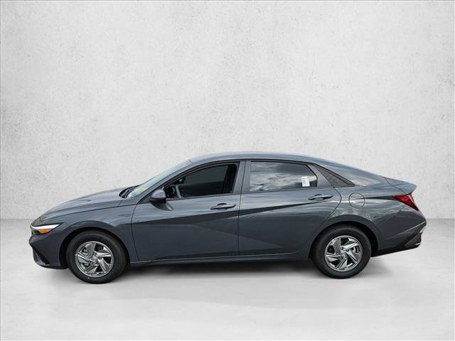 New 2026 Hyundai Elantra SE image 5