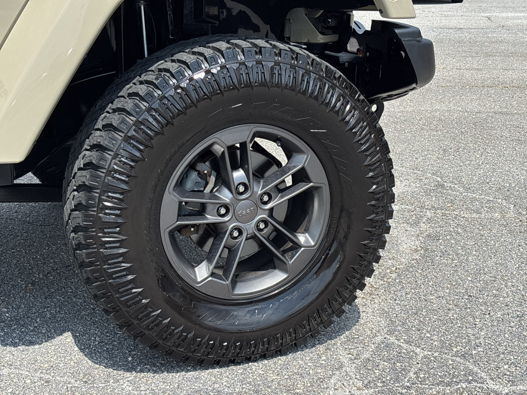 Used 2018 Jeep Wrangler Unlimited Sport AWD/4WD image 10
