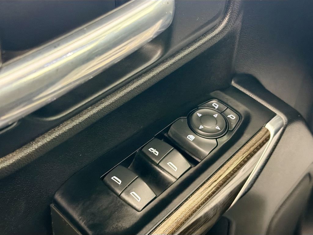 Used 2019 Chevrolet Silverado 1500 LT image 17