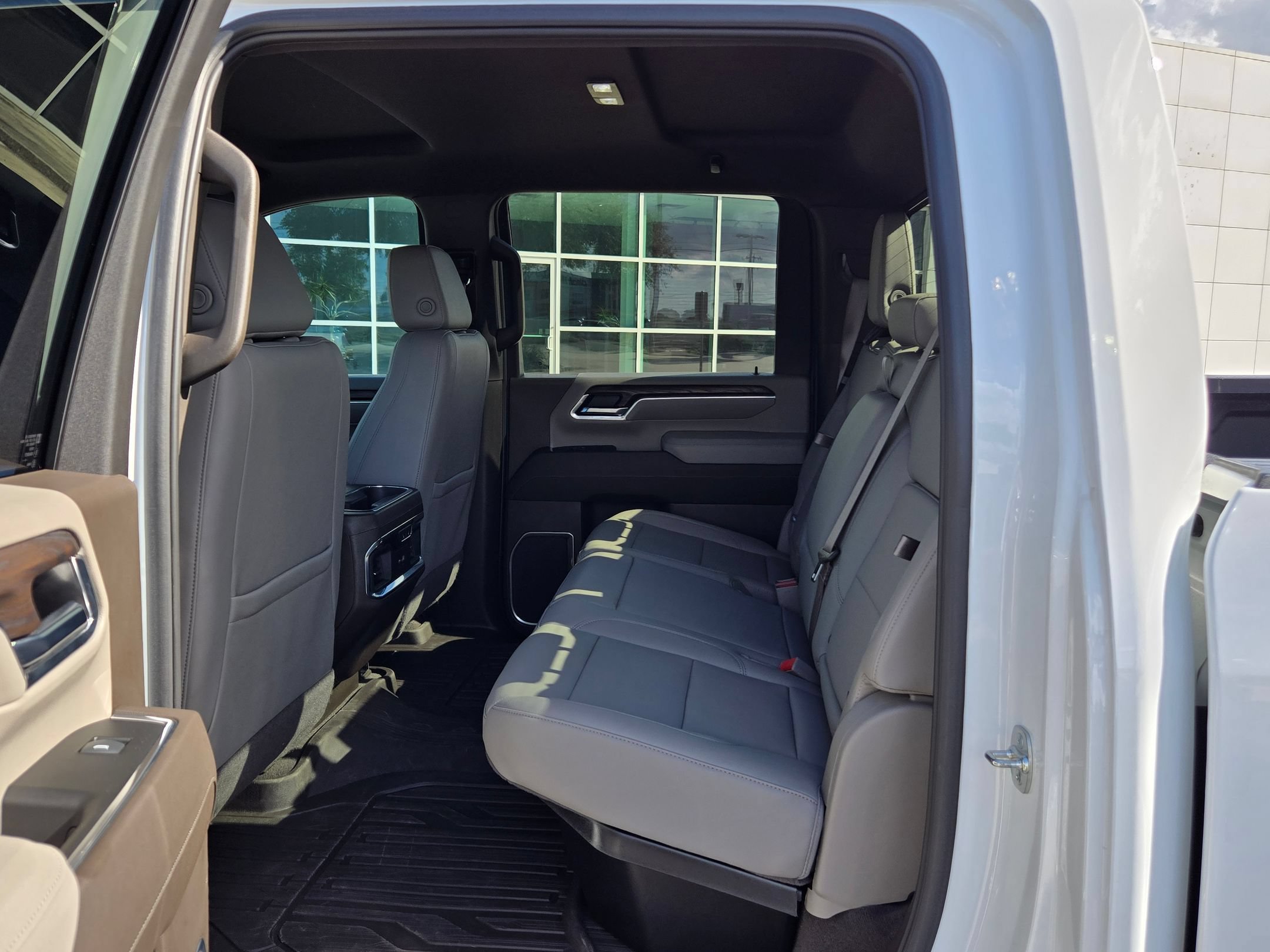 Certified 2025 GMC Sierra 3500 SLT w/ Texas SLT Premium Package AWD/4WD image 20