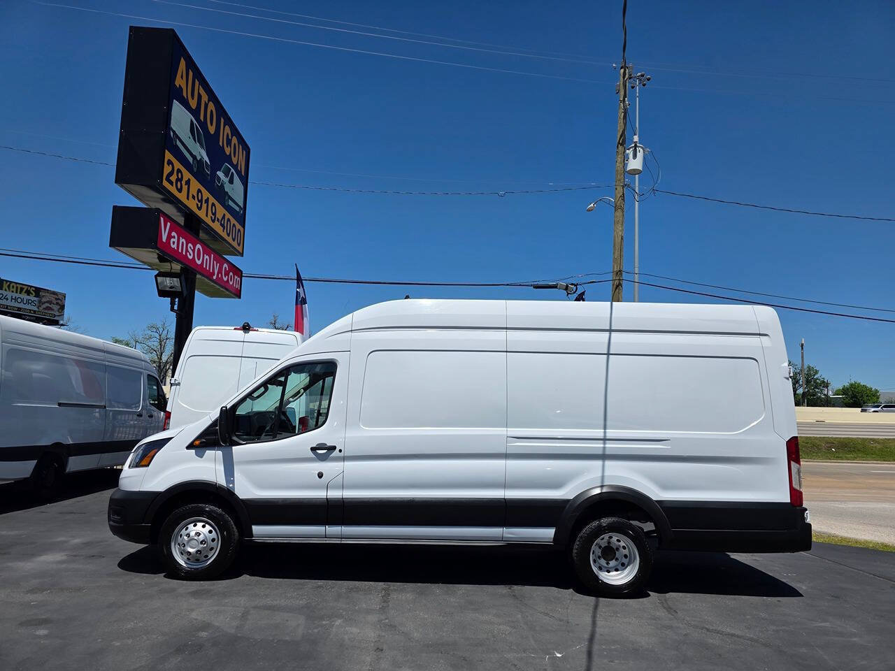 Used 2023 Ford Transit 350 148 High Roof Extended DRW RWD image 4