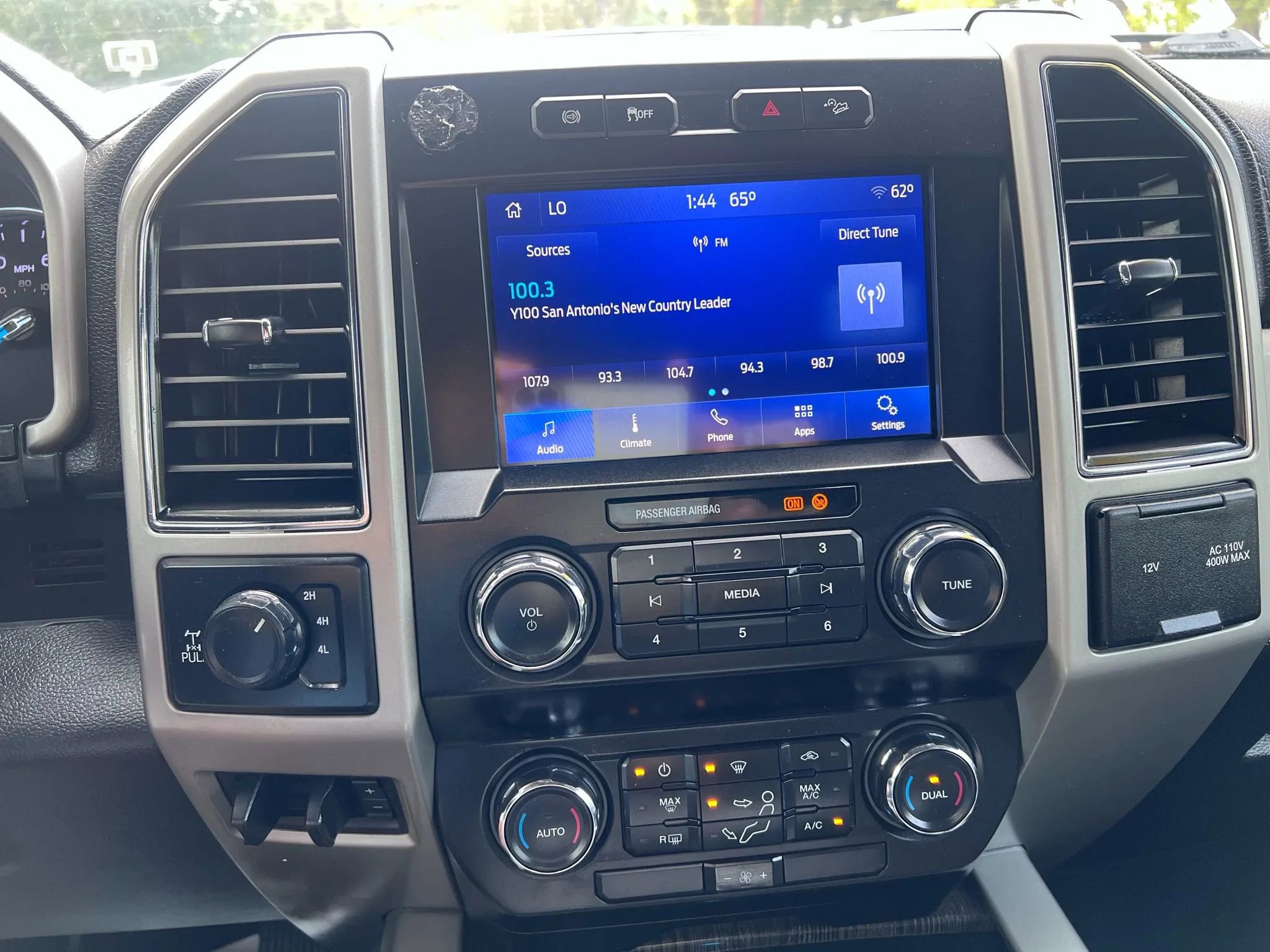 Used 2021 Ford F250 Lariat w/ FX4 Off-Road Package image 17