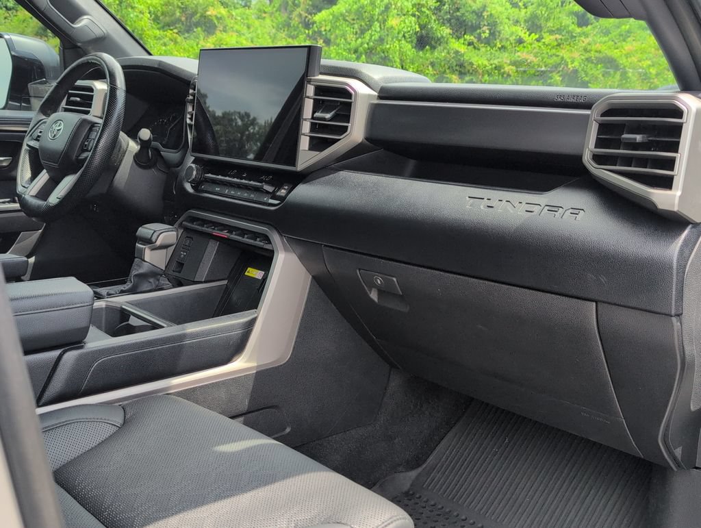 Used 2025 Toyota Tundra SR5 w/ SR5 Premium Package AWD/4WD image 28