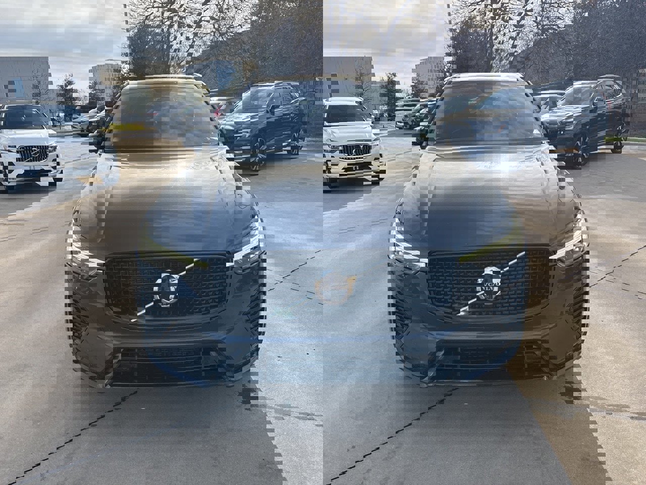 Certified 2024 Volvo XC60 B5 Plus w/ Protection Package Premier video 2