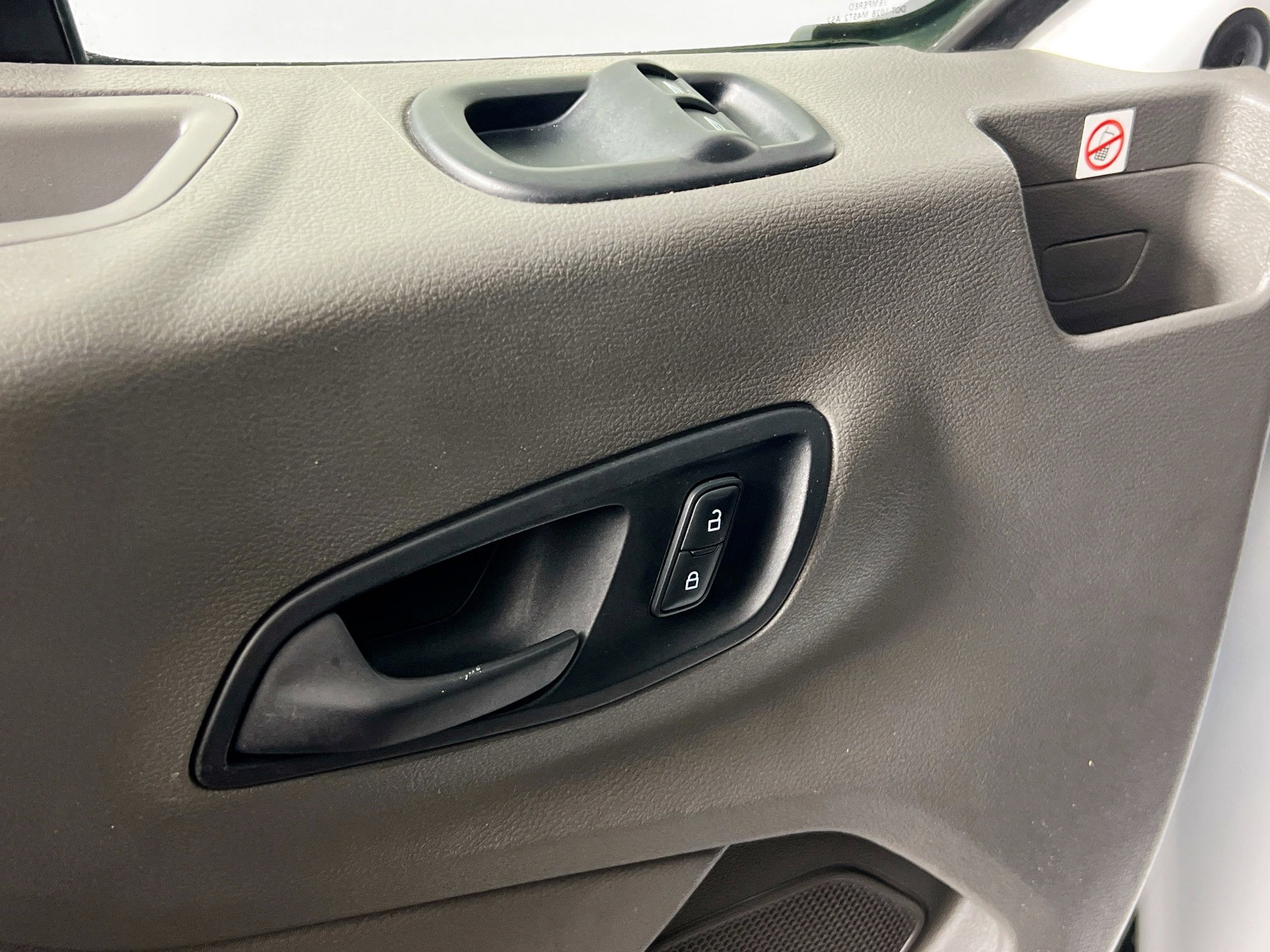 Used 2020 Ford Transit 150 Low Roof image 10