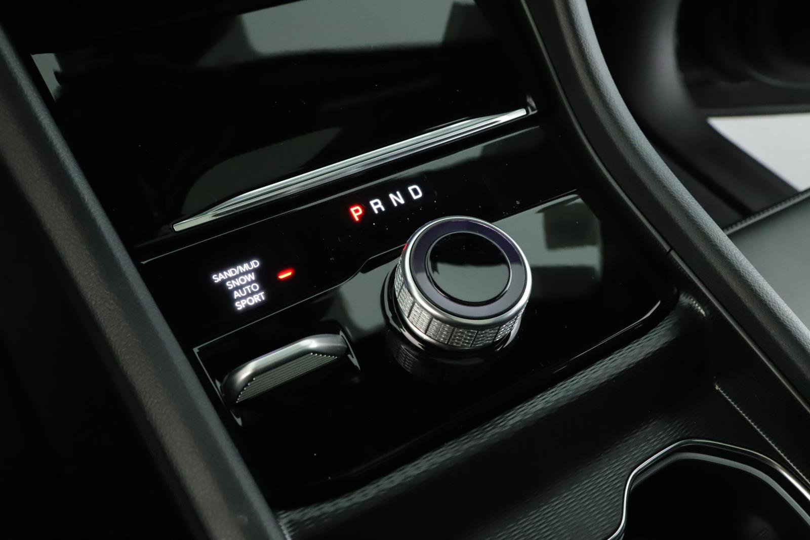 New 2026 Jeep Grand Cherokee Limited w/ Limited Altitude Package image 13