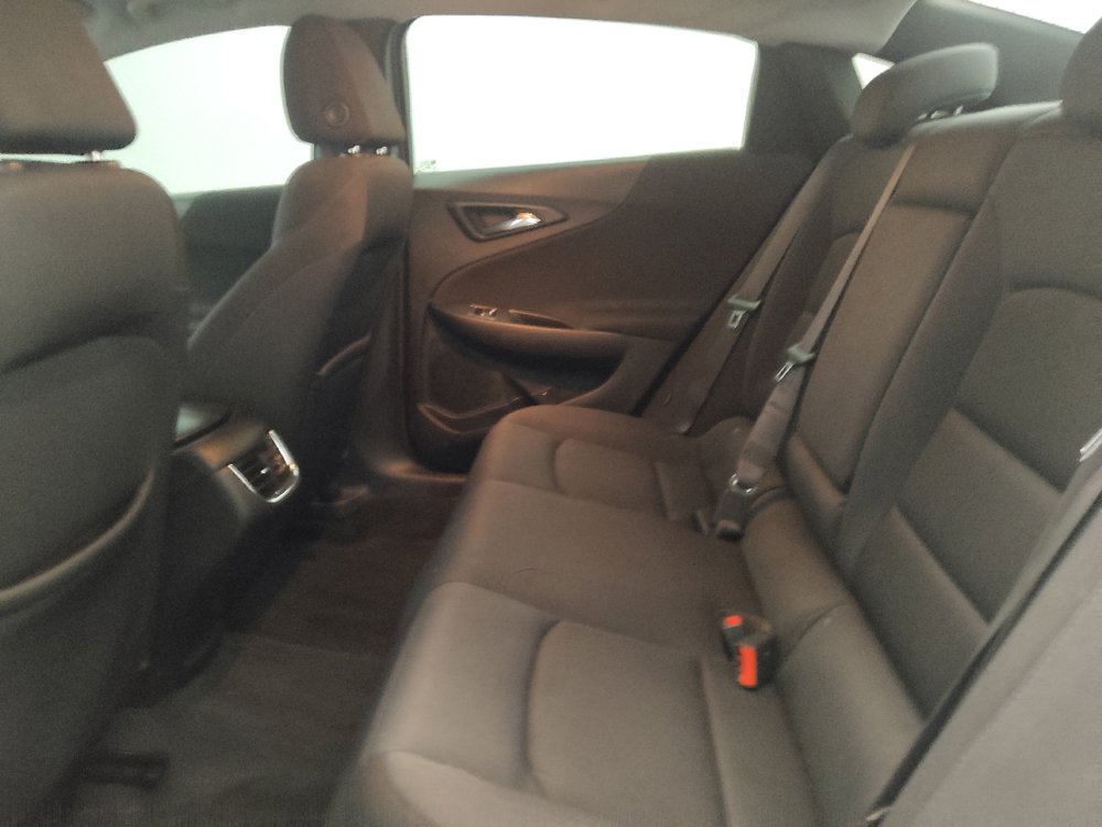 Used 2022 Chevrolet Malibu LT FWD image 18