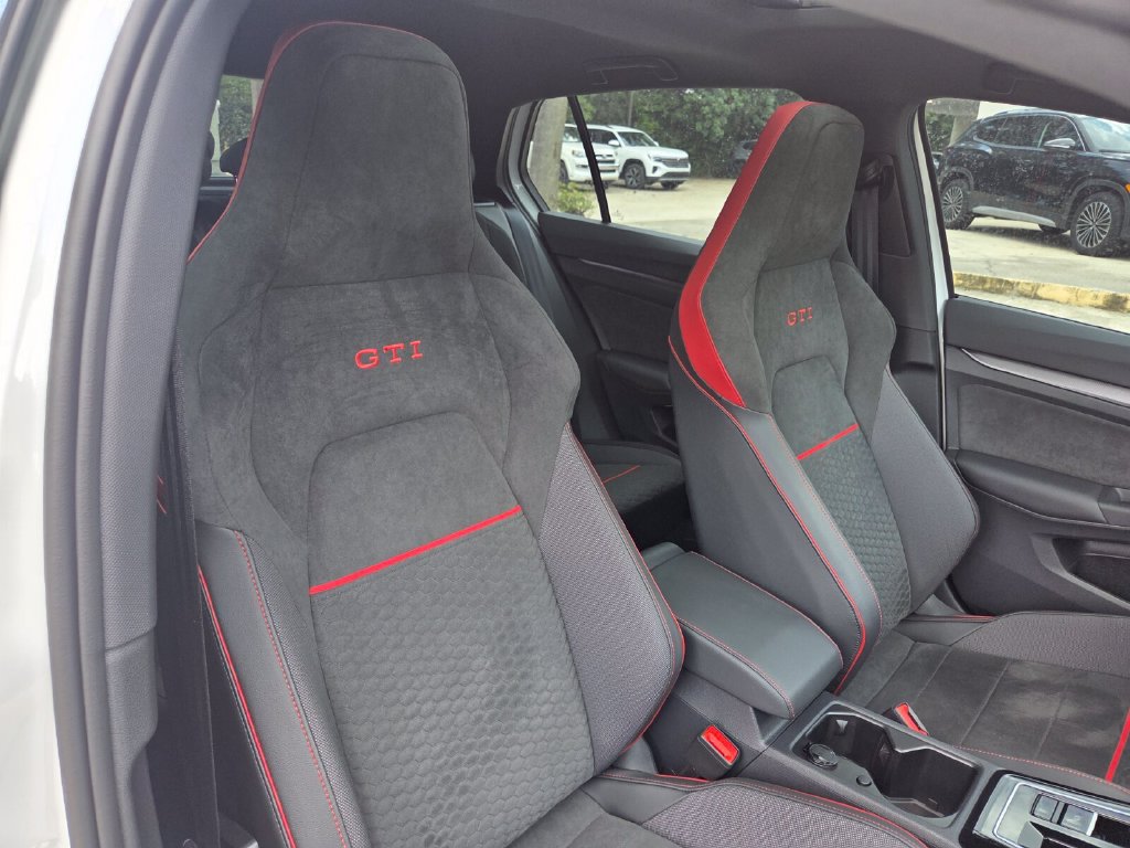 Certified 2026 Volkswagen GTI SE FWD image 28