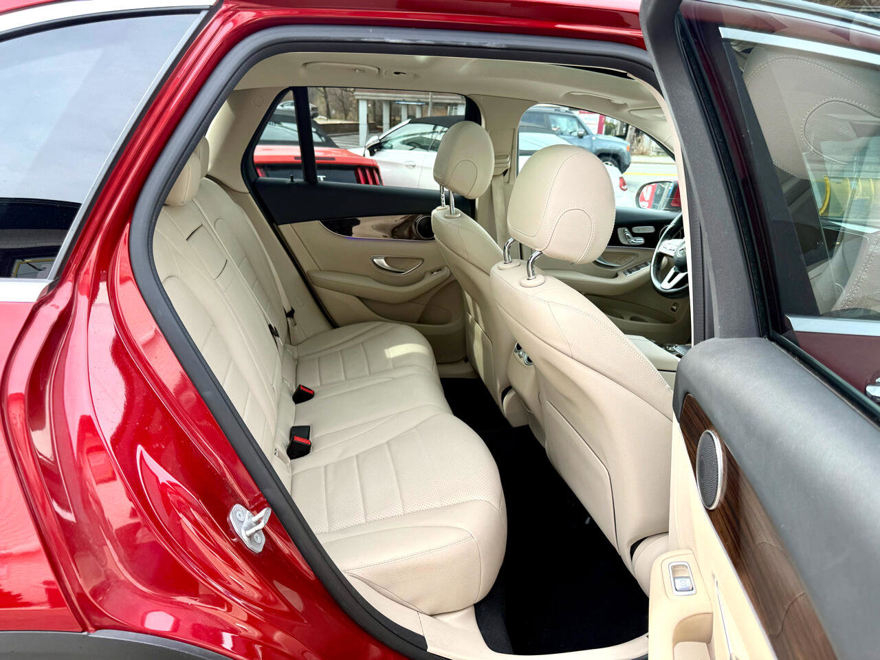 Used 2020 Mercedes-Benz GLC 300 4MATIC image 24