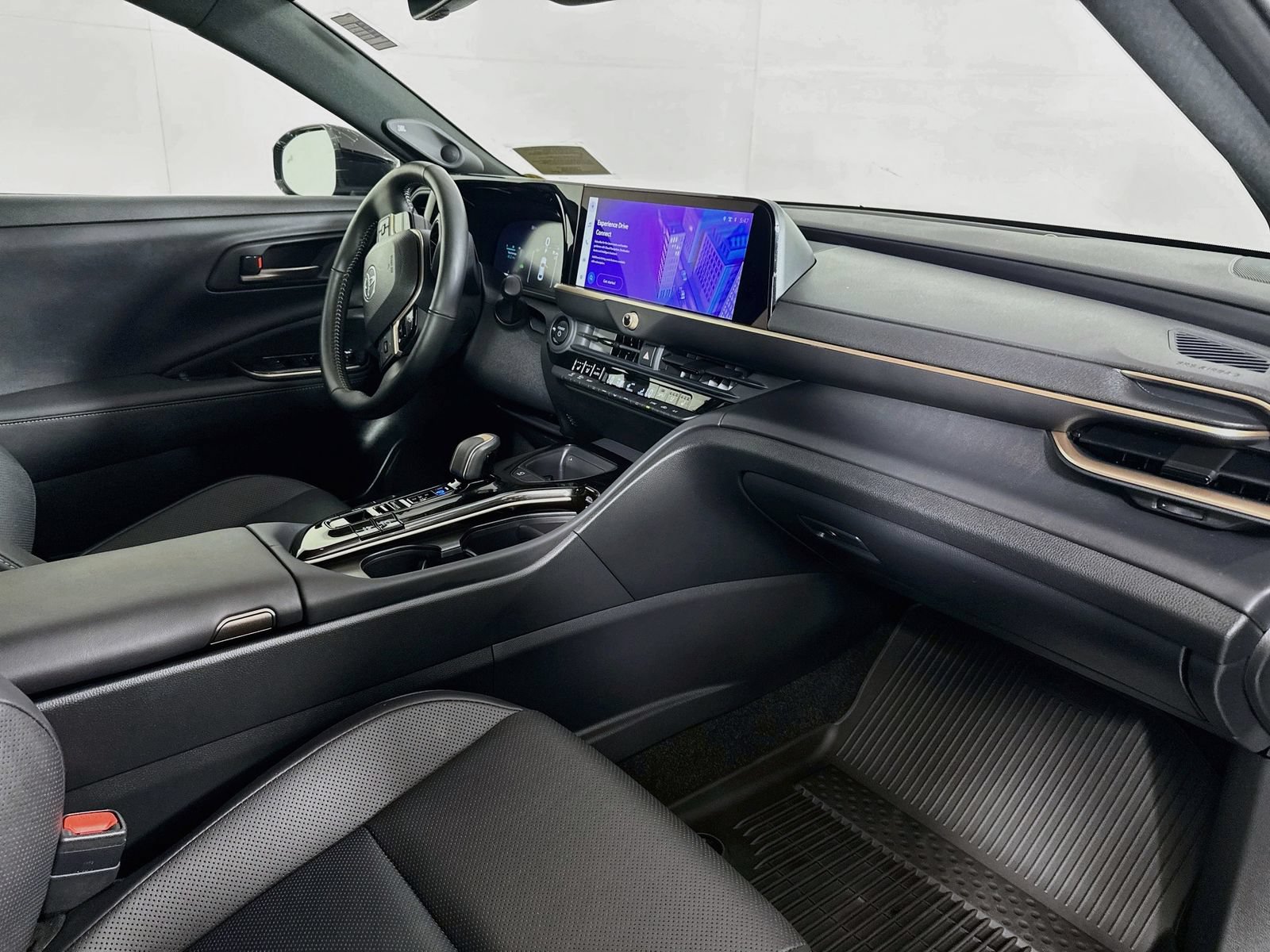 Certified 2025 Toyota Crown w/ Advanced Technology Package AWD/4WD image 30