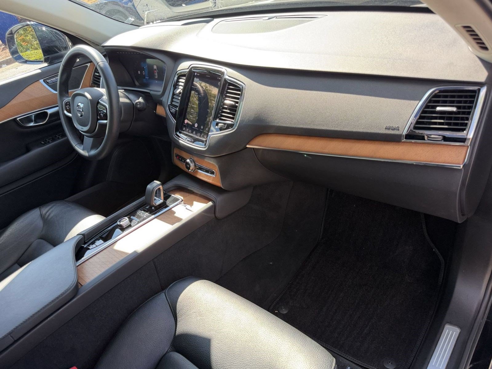 Certified 2023 Volvo XC90 B5 Plus w/ Protection Package Premier AWD/4WD image 30