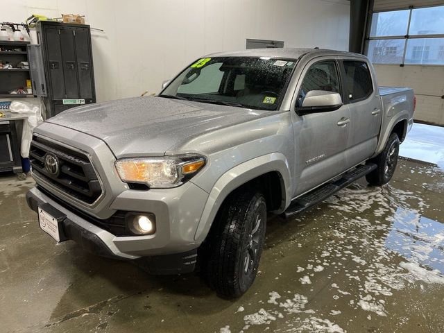 Certified 2023 Toyota Tacoma SR5 image 3