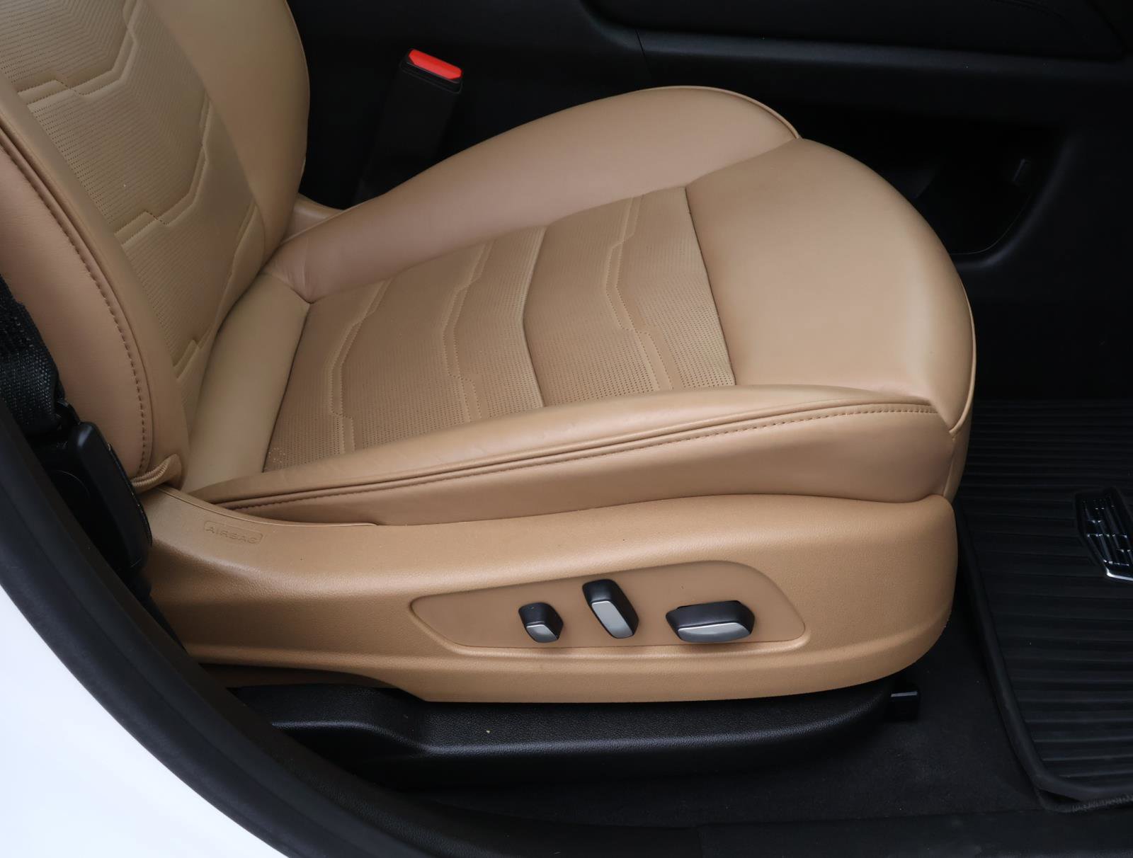 Used 2022 Cadillac XT6 Premium Luxury w/ Platinum Package image 24