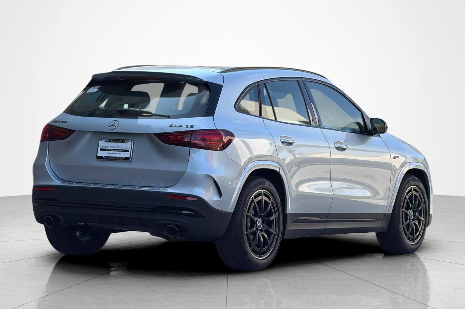 New 2026 Mercedes-Benz GLA 35 AMG 4MATIC image 5